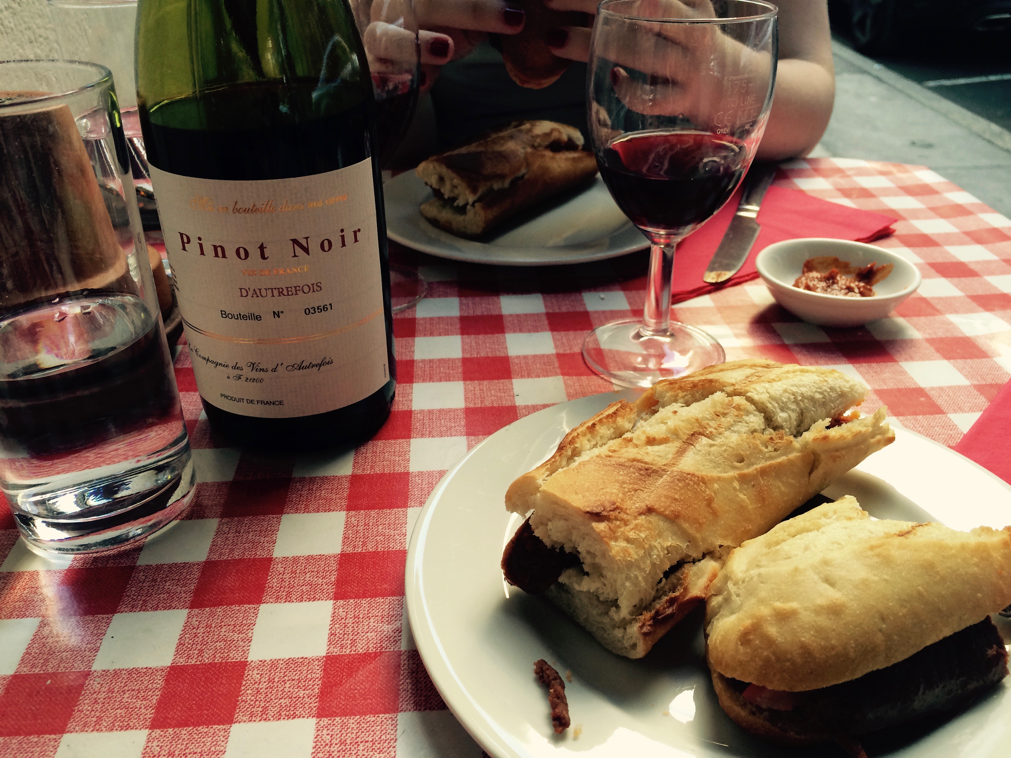 Le Beaujolais London Restaurant Review